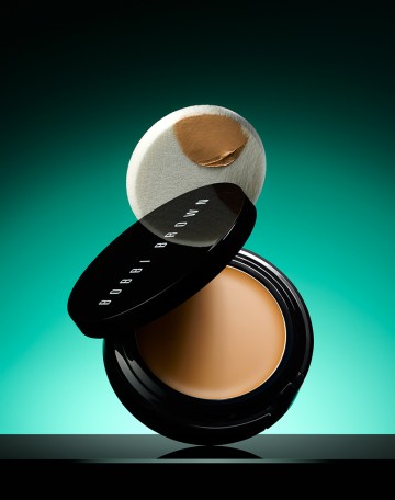 Halo Bobbi Brown Foundation Compacts, cosmetics photography by Rich Begany